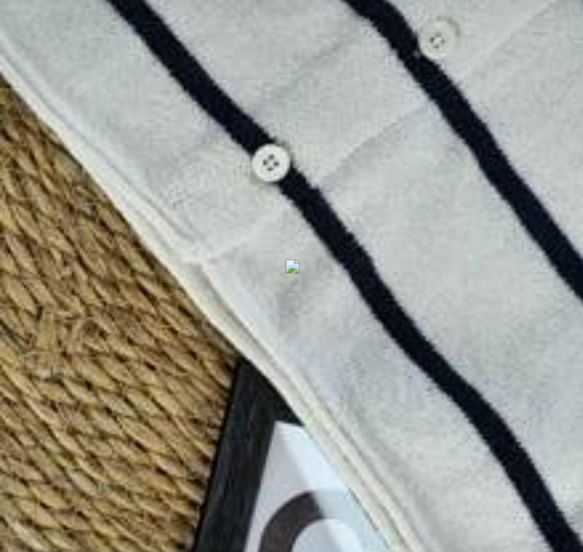 Cardigan en maille boutonnée pour femme avec manches courtes rayées