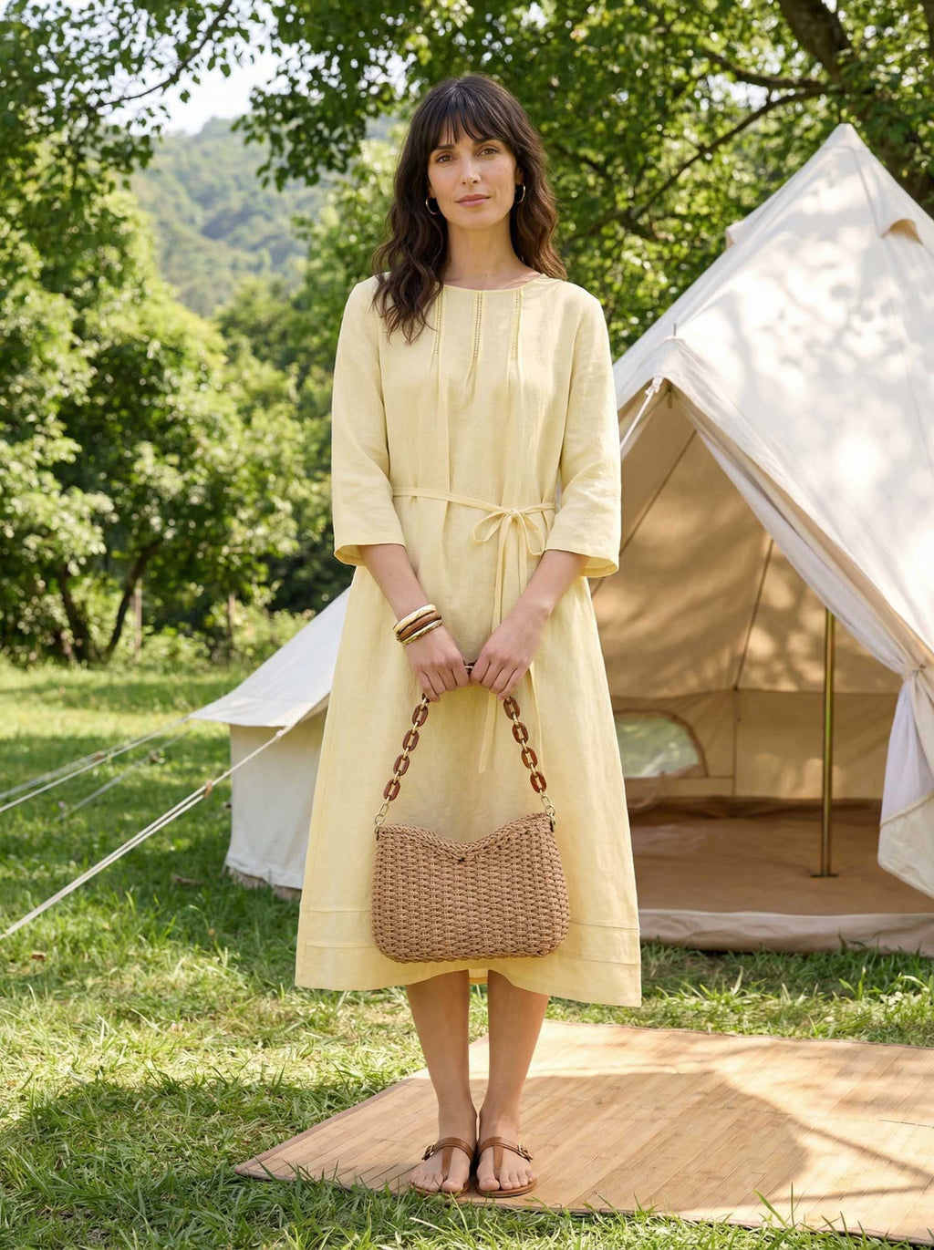Sac bandoulière coloré en paille tressée