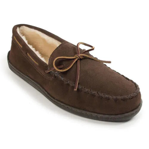 Chausson Minnetonka en suède à semelle rigide doublé polaire pour homme
