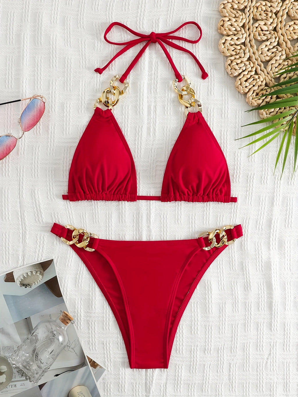Ensemble de bikini triangle Luxe à maillons – Maillot de bain chic 2 pièces à col en V avec liens à nouer au dos en mélange de nylon très extensible et finition unie élégante – Maillot de bain élégant pour femme pour la plage et la piscine estivales