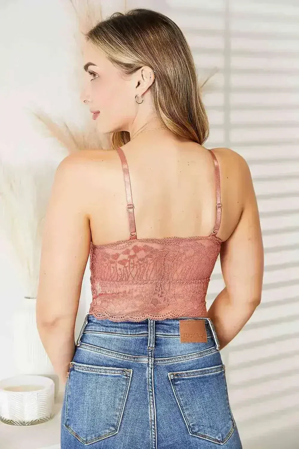 Bralette à lacets croisés – Soutien léger sexy sans armatures | Femstylo