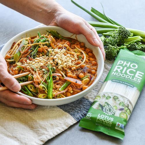 Lotus Foods Nouilles de riz Pho biologiques 8 oz