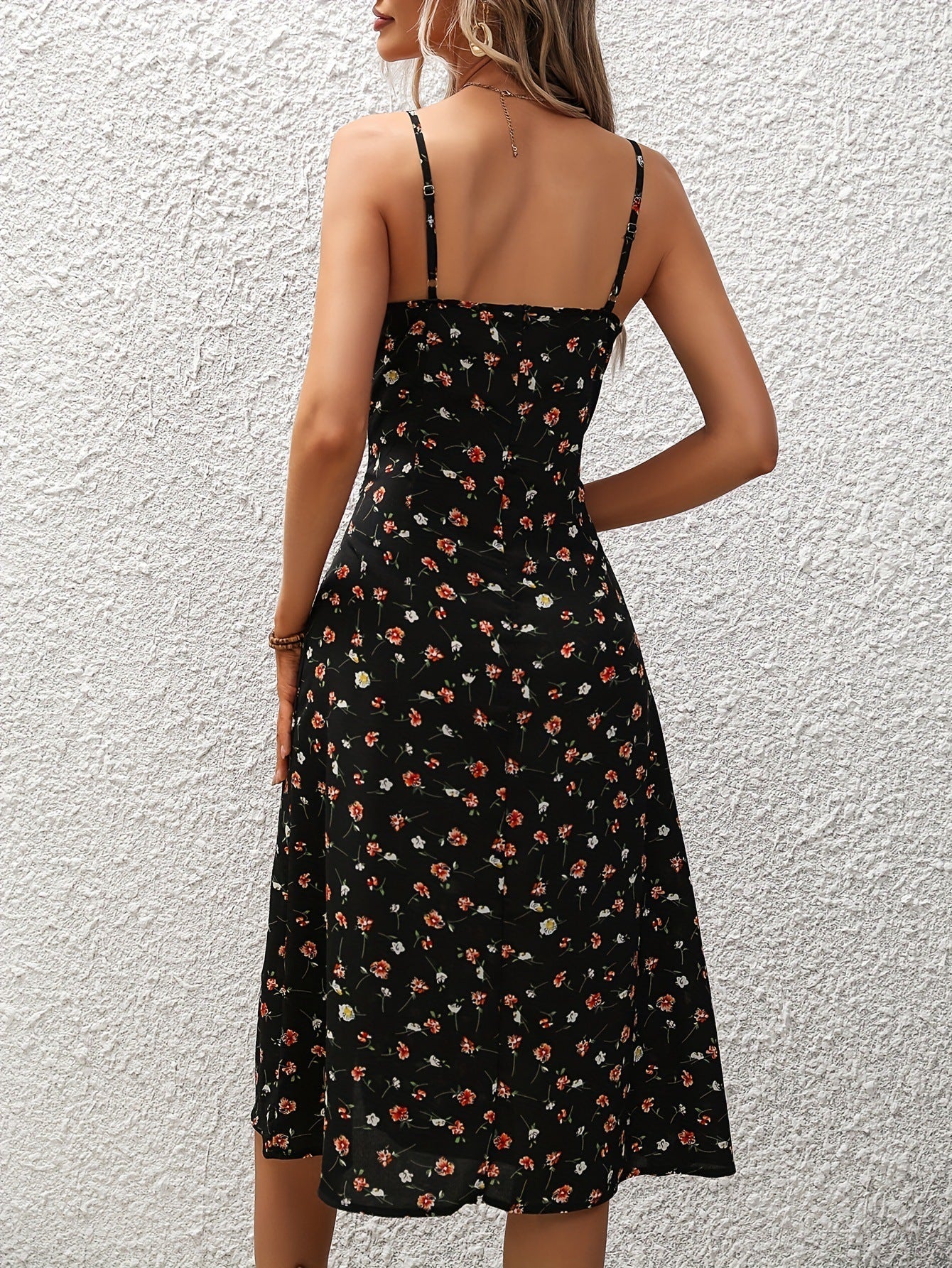 🌸 Robe longue femme à pois et bretelles – L'élégance estivale avec une touche séduisante
