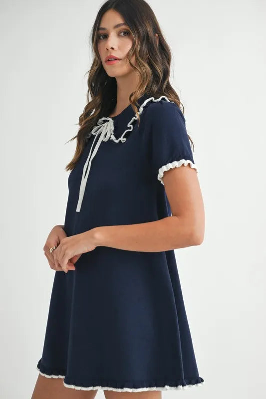 Mini-robe pour femme en maille fine à col volanté – Mini-robe volantée, Robe en maille fine, Robe à col, Mini-robe féminine, Robe en maille chic