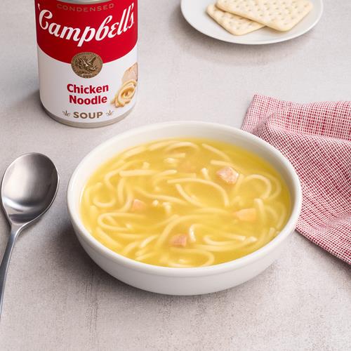 Soupe Campbell's condensée poulet et nouilles, boîte de 305 g (paquet de 4)