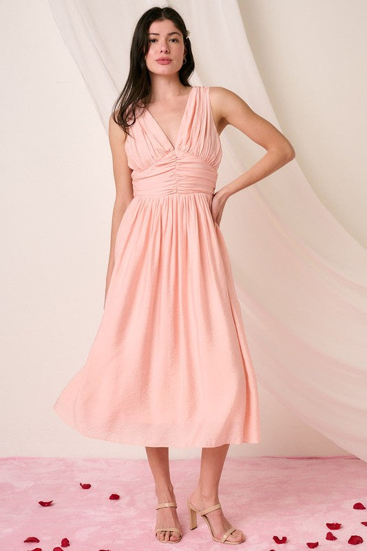 Robe midi sans manches en crêpe pour femme – Robe élégante et chic avec détails froncés flatteurs et col en V sophistiqué