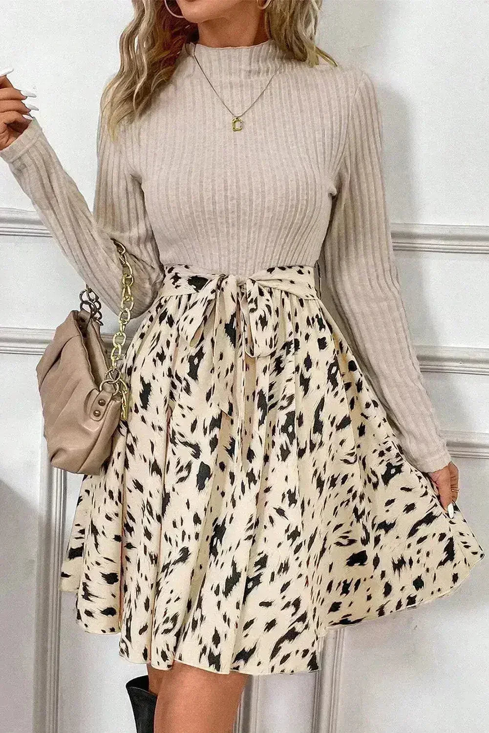 Robe imprimée à col montant noué | Manches longues croisées | Femstylo