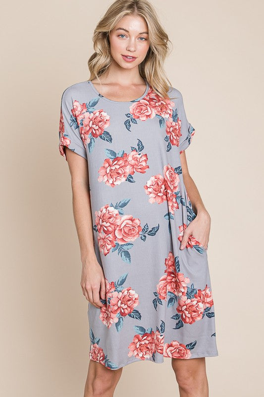 Robe t-shirt courte à col rond imprimé floral avec poches pour femme – Confortable, décontractée et fonctionnelle pour le quotidien