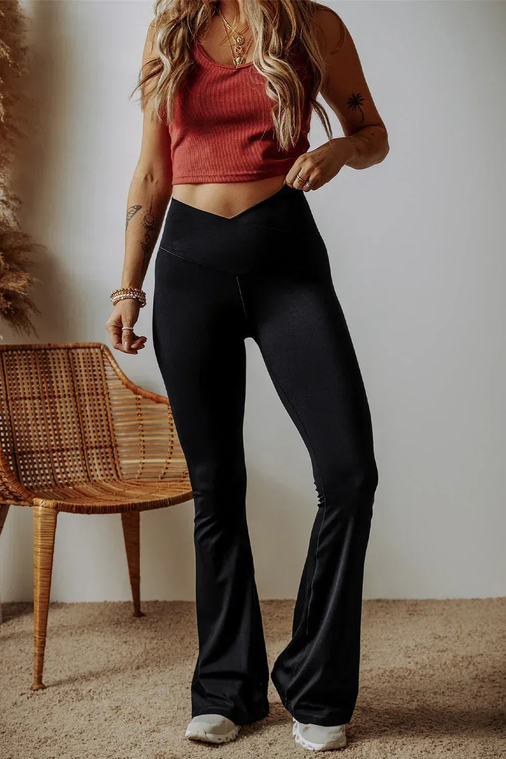 Legging évasé taille haute gris foncé en V