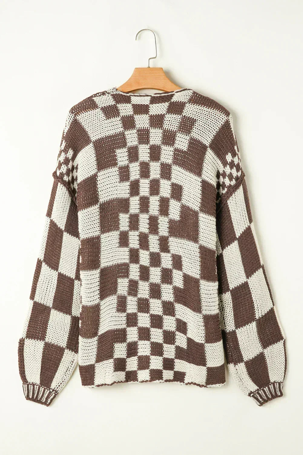 Cardigan en maille à carreaux color block taupe et ouvert sur le devant