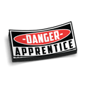 Autocollant danger apprenti