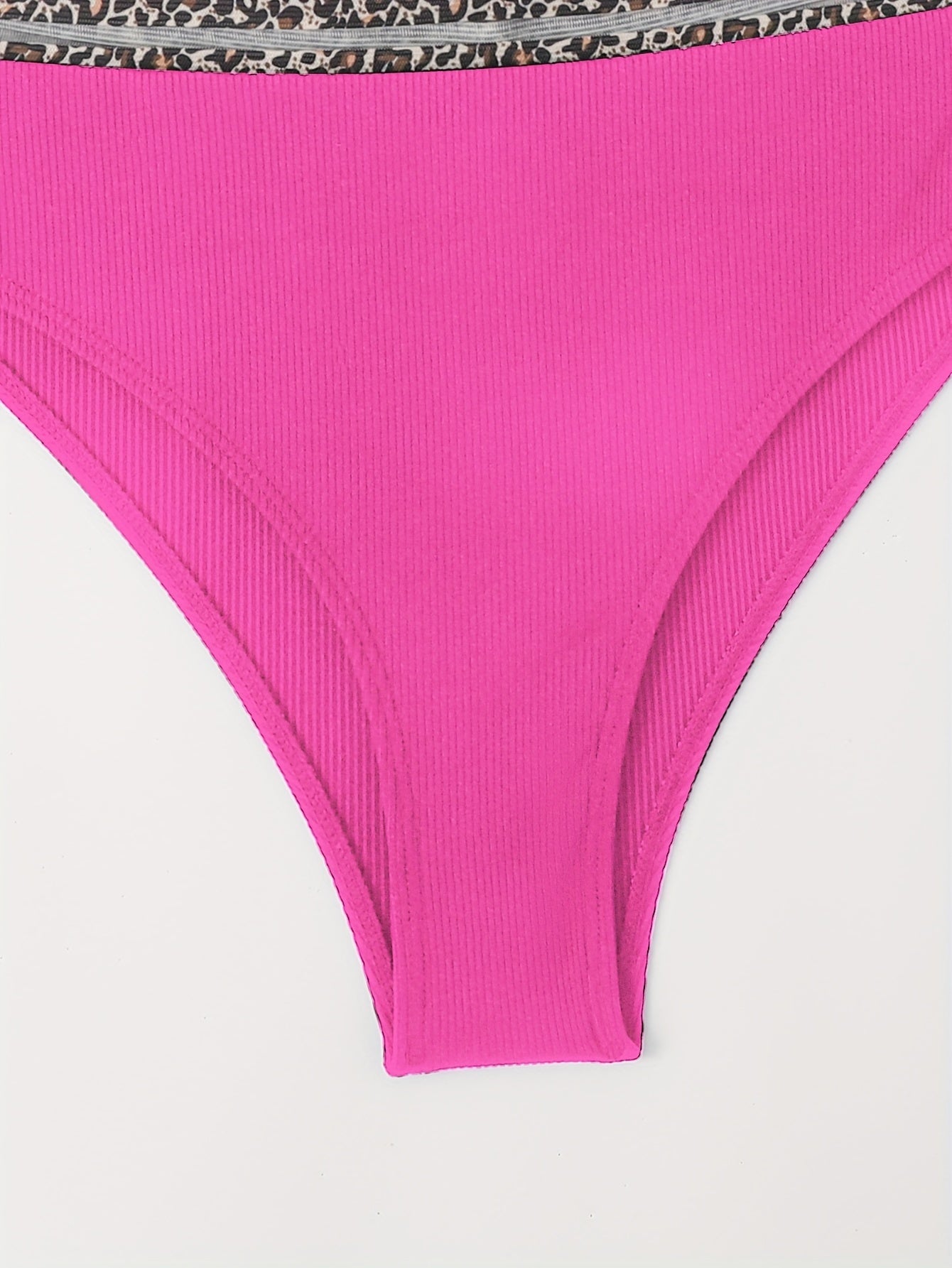 Maillot de Bain Deux Pièces Femme Bikini Taille Haute Bandeau Imprimé Léopard – Ensemble Bikini Super Élastique avec Détails en Maille Séduisants et Coupe Flatteuse – Maillot de Bain Chic Imprimé Animal pour la Plage, la Piscine et les Vacances d'Été