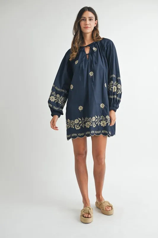 Mini-robe paysanne brodée à manches longues pour femme – Mini-robe brodée, robe paysanne à manches longues, robe bohème, robe paysanne décontractée, robe élégance intemporelle
