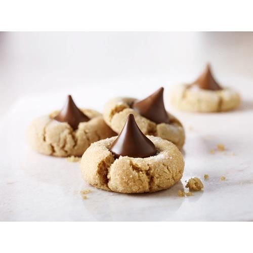 Hersheys Kisses Milk Chocolate Candy Party Pack, 35.8 Oz