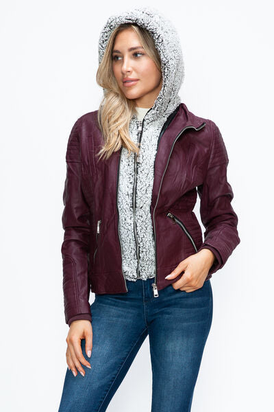 Veste double fermeture éclair superposée chaude, élégante pour femme avec capuche douillette en fausse fourrure, chic et confortable.