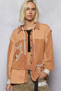 Veste à capuche boutonnée POL avec motif d'étoiles