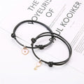 1 paire de bracelets pour couple en alliage, breloque clé et cadenas cœur, bracelet en corde tressée à la main, ensemble de bracelets pendentifs clé et cadenas, bracelet réglable en corde tressée noire avec cadenas et clé cœur pour femme