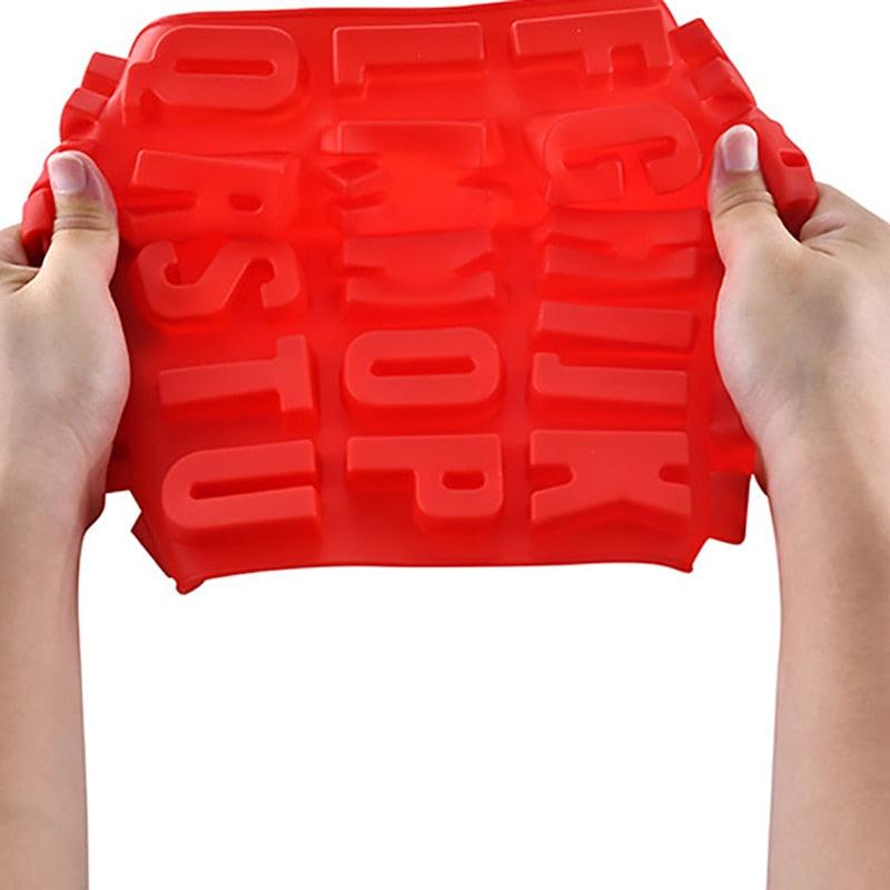 1 Pcs Silicone Grand Alphabet Glaçons Chocolat Lettre Moule Pochoir Gâteau Gelée Cupcake Moule de Cuisson Plateau à Glaçons Moule à Biscuits 26 Grandes Lettres Moule en Silicone Moule Alphabet Moule Chocolat Moule à Biscuits Bac à Glaçons