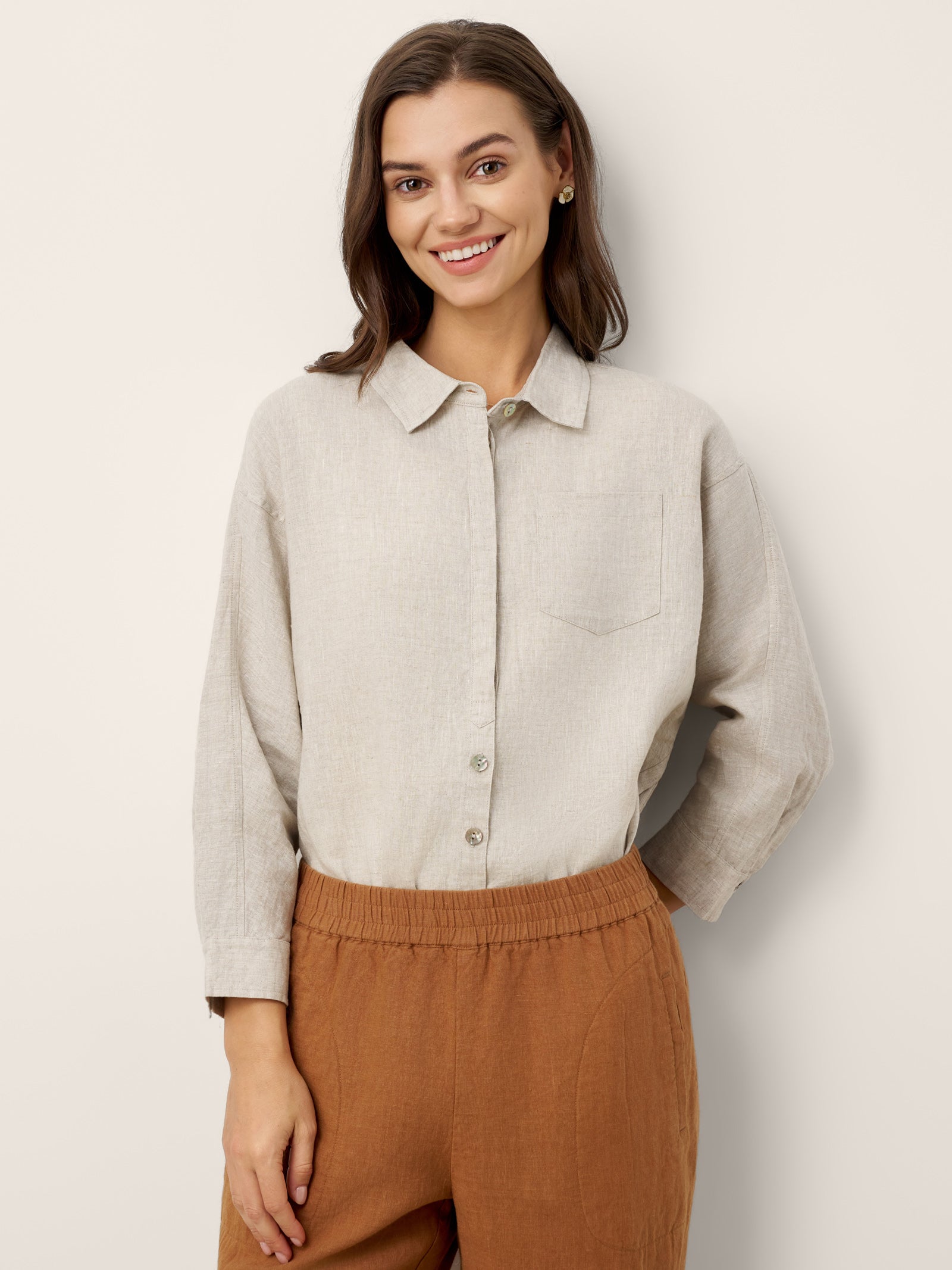 Chemise 100 % lin à patte de boutonnage dissimulée et poches plaquées FELICITY
