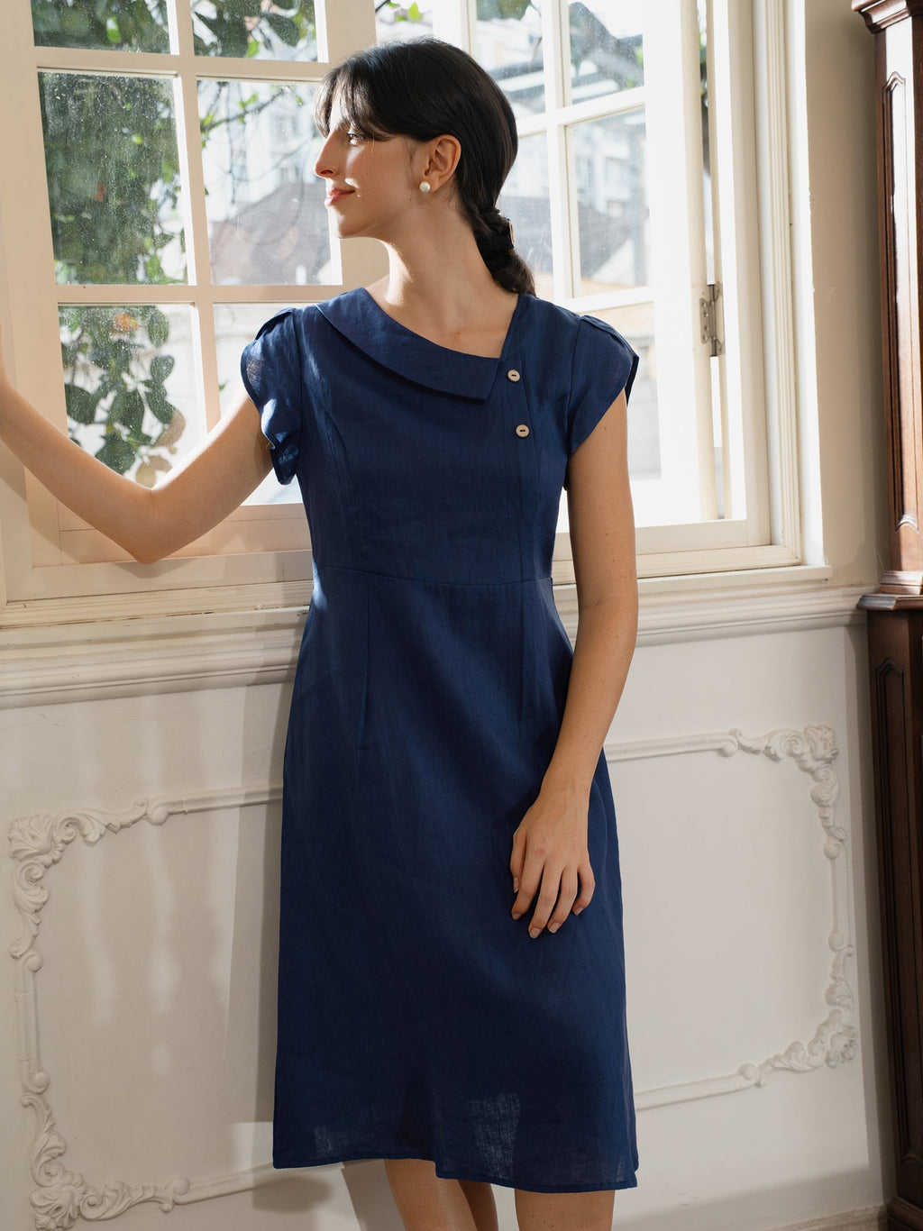 Robe Courte FIONA 100 % Lin avec Col Croissant et Manches Volantes