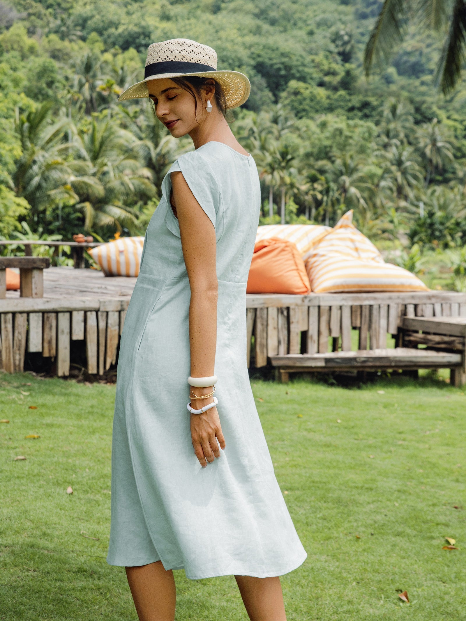 Robe Courte FIONA 100 % Lin avec Col Croissant et Manches Volantes