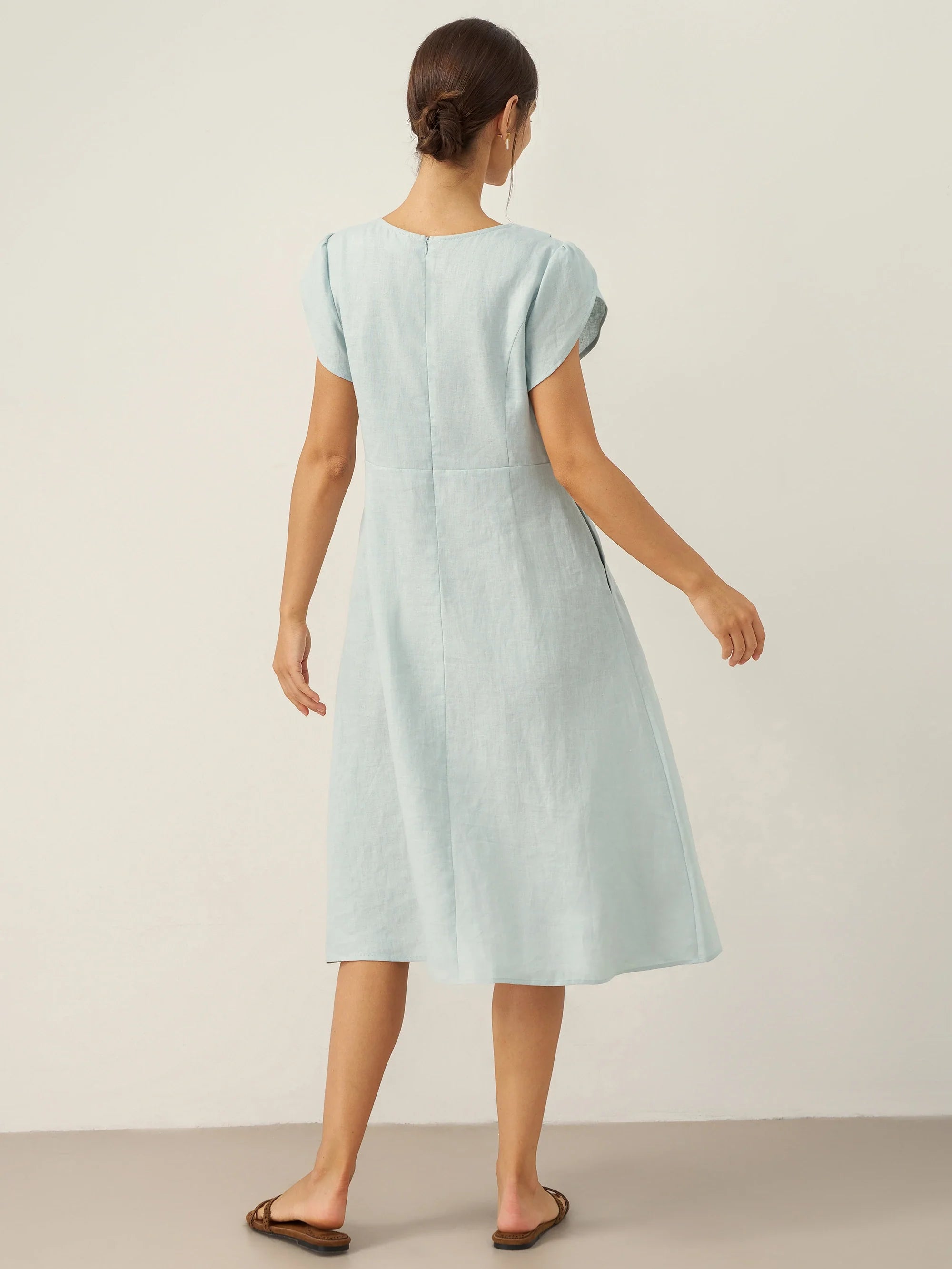 Robe Courte FIONA 100 % Lin avec Col Croissant et Manches Volantes