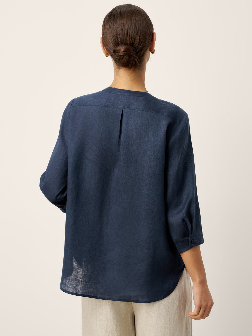 Chemise RANA en lin 100%, plissée accordéon, col rond