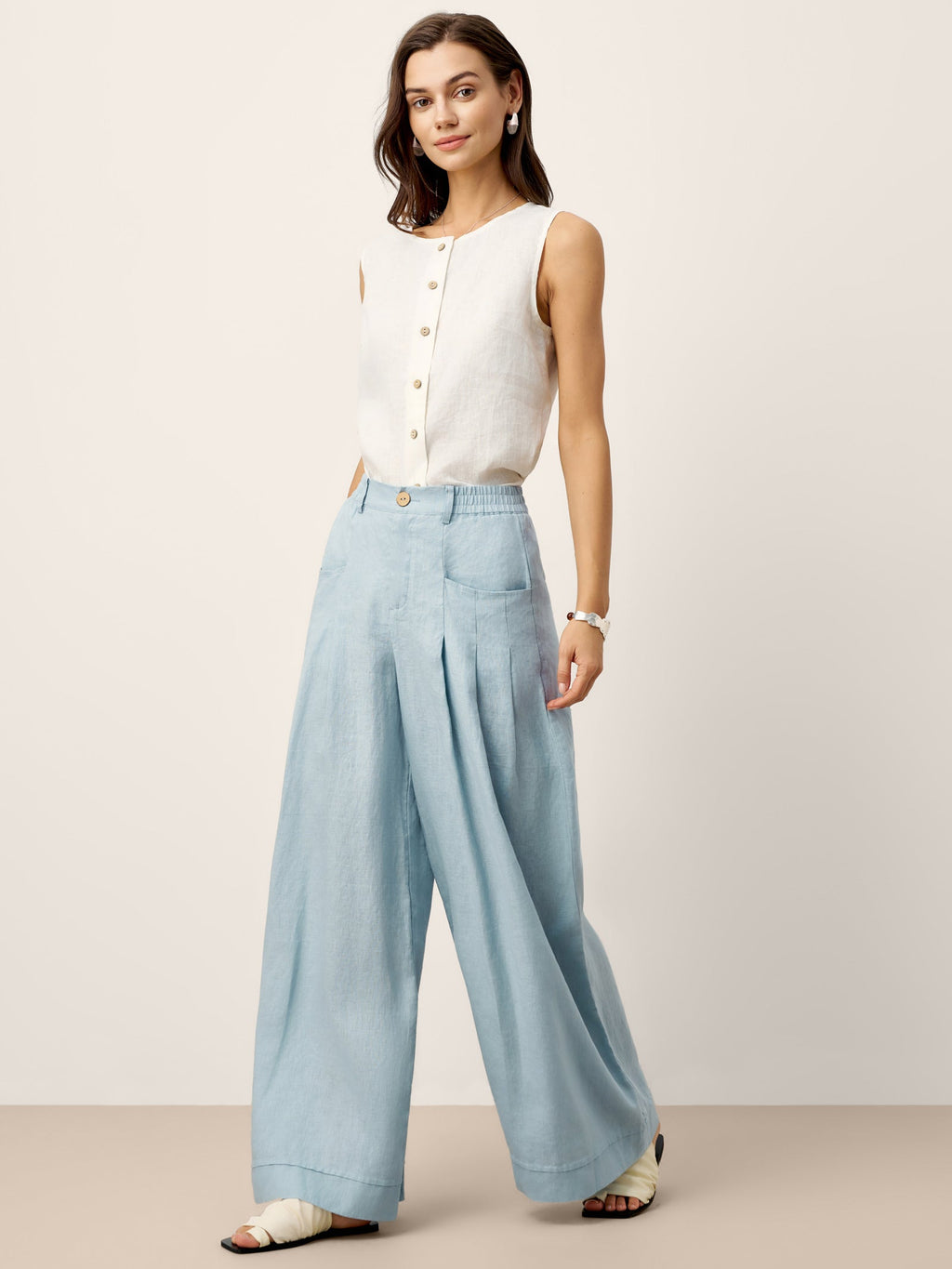 Pantalon VERIDIANA en 100 % lin, plissé sculpté et dos élastiqué, coupe décontractée
