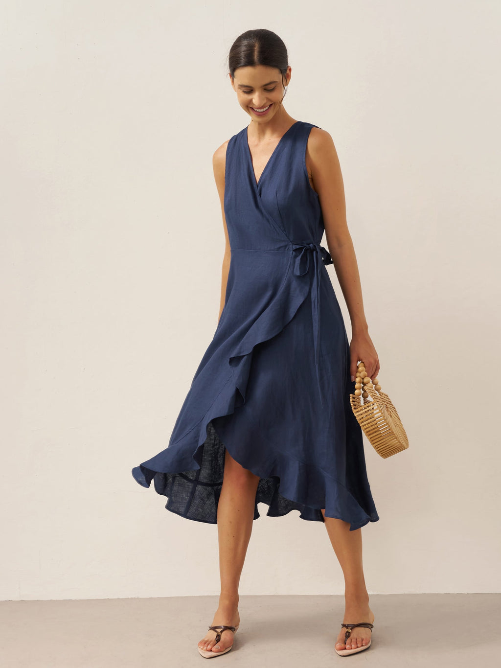 Robe midi MAYA en lin pur avec col en V et ourlet à volants