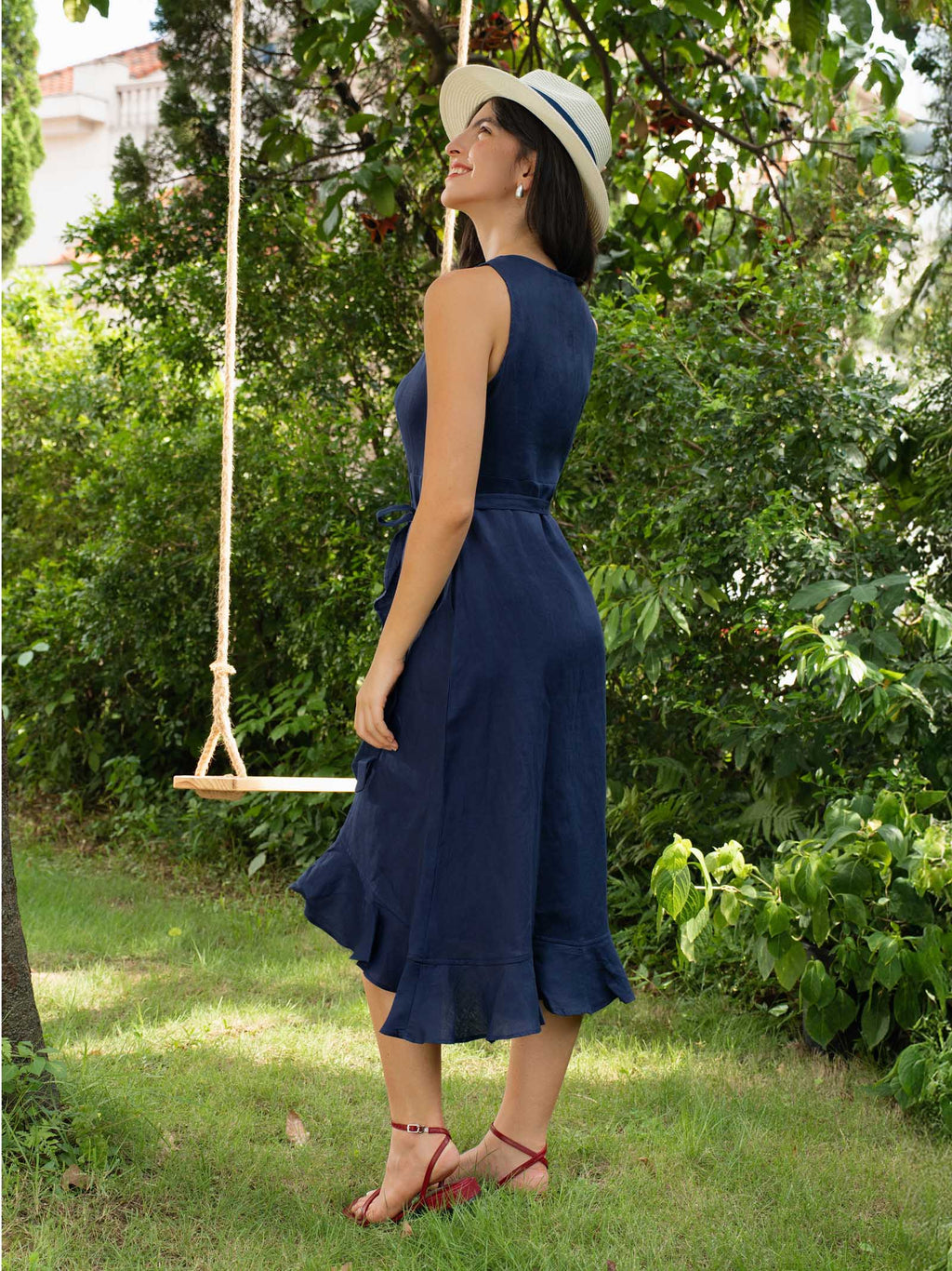 Robe midi MAYA en lin pur avec col en V et ourlet à volants