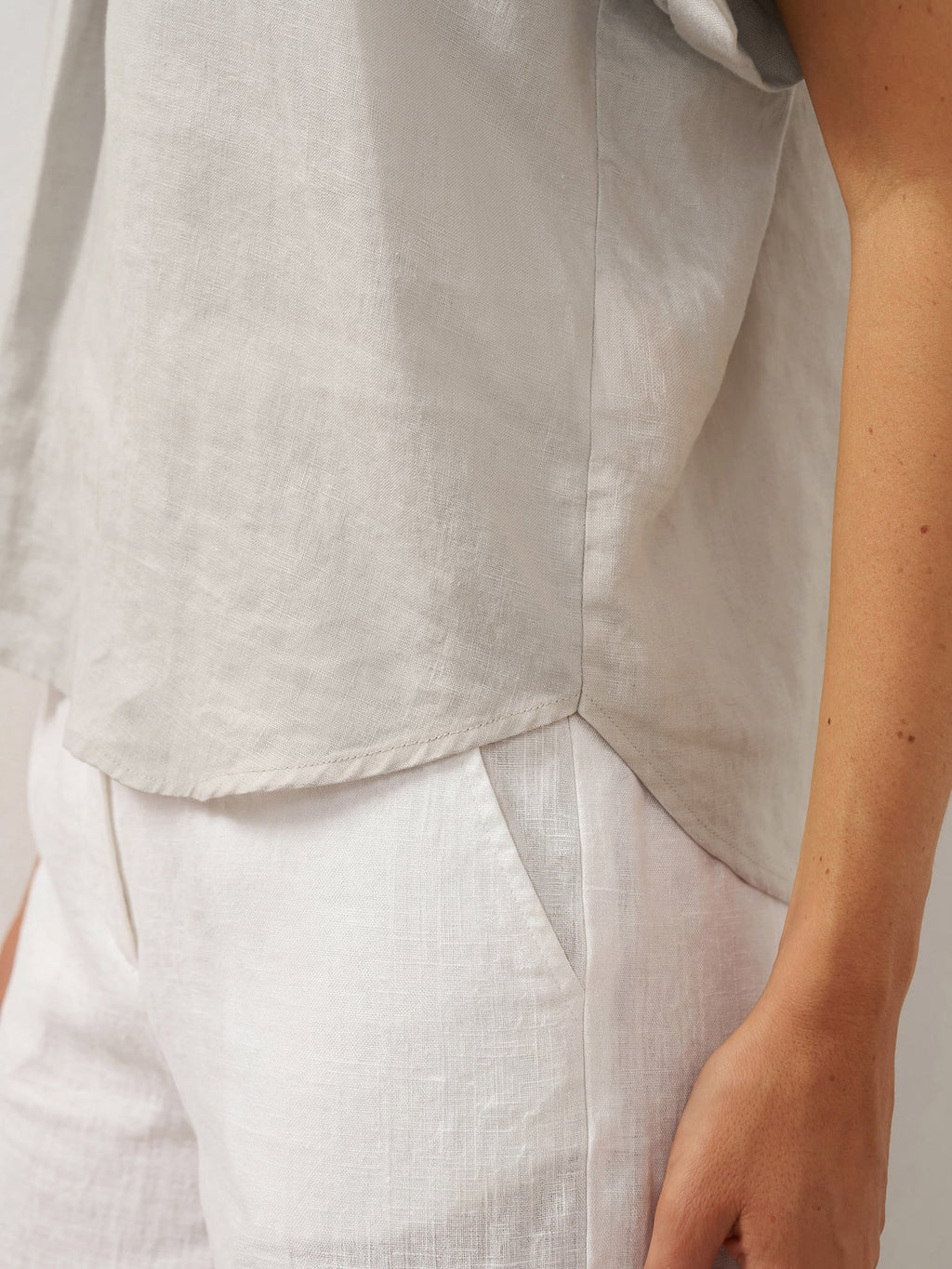 Haut pull inspiré d'un blazer 100 % lin DINA