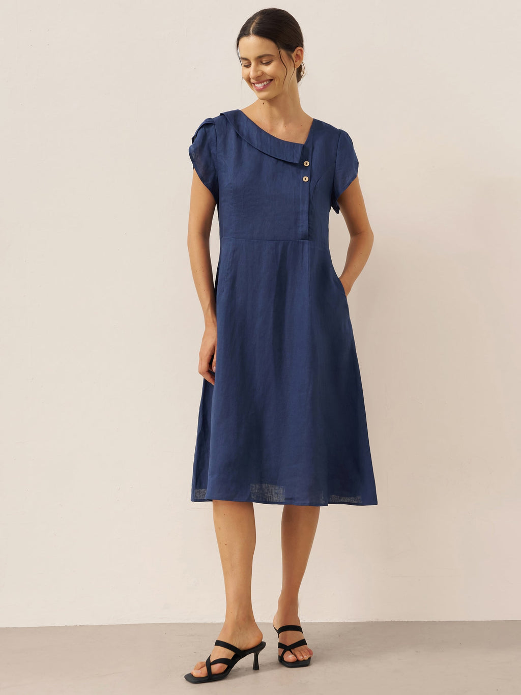Robe Courte FIONA 100 % Lin avec Col Croissant et Manches Volantes