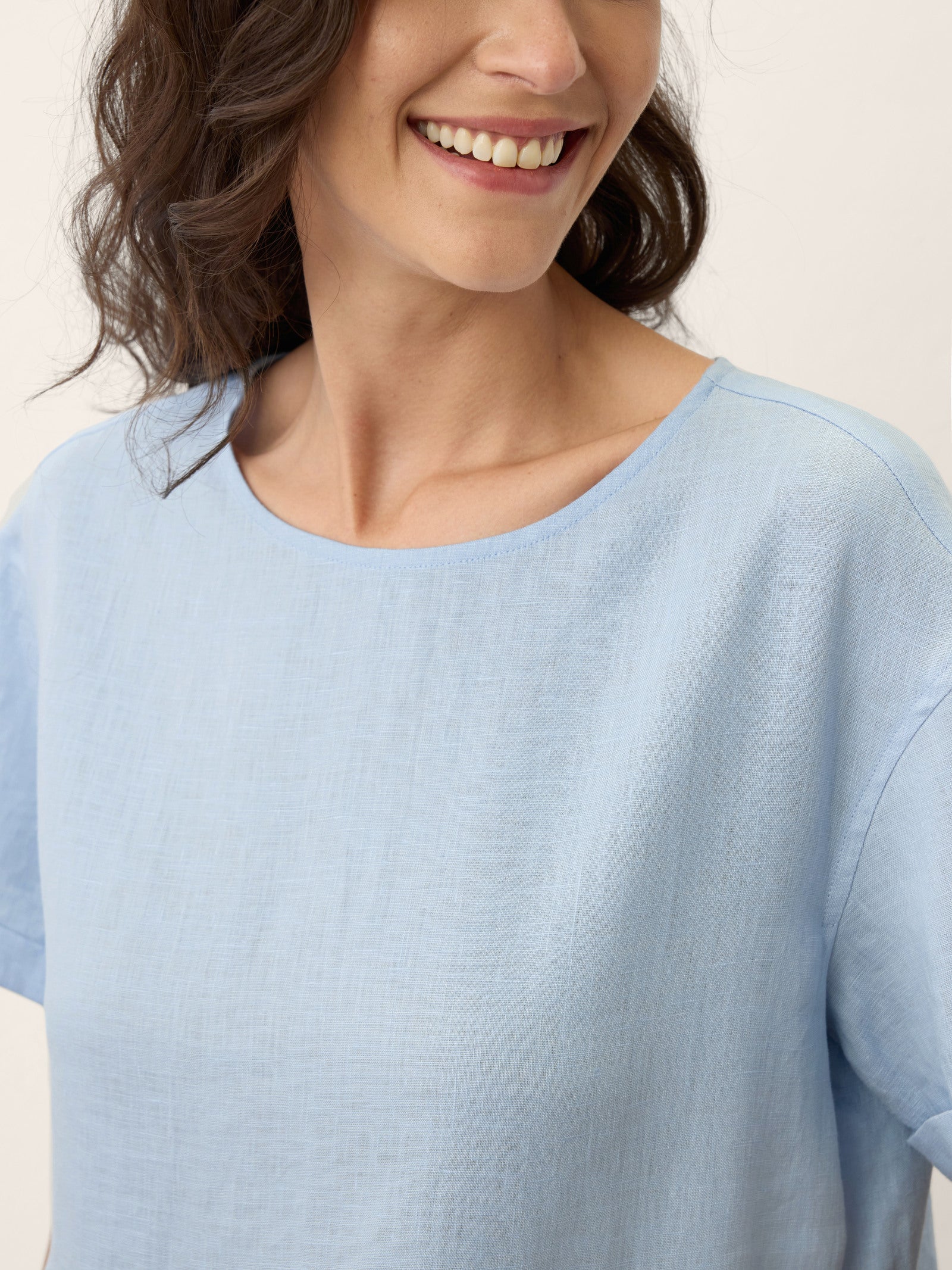 Robe courte à rayures en lin 100% avec panneaux, manches courtes MORGAN