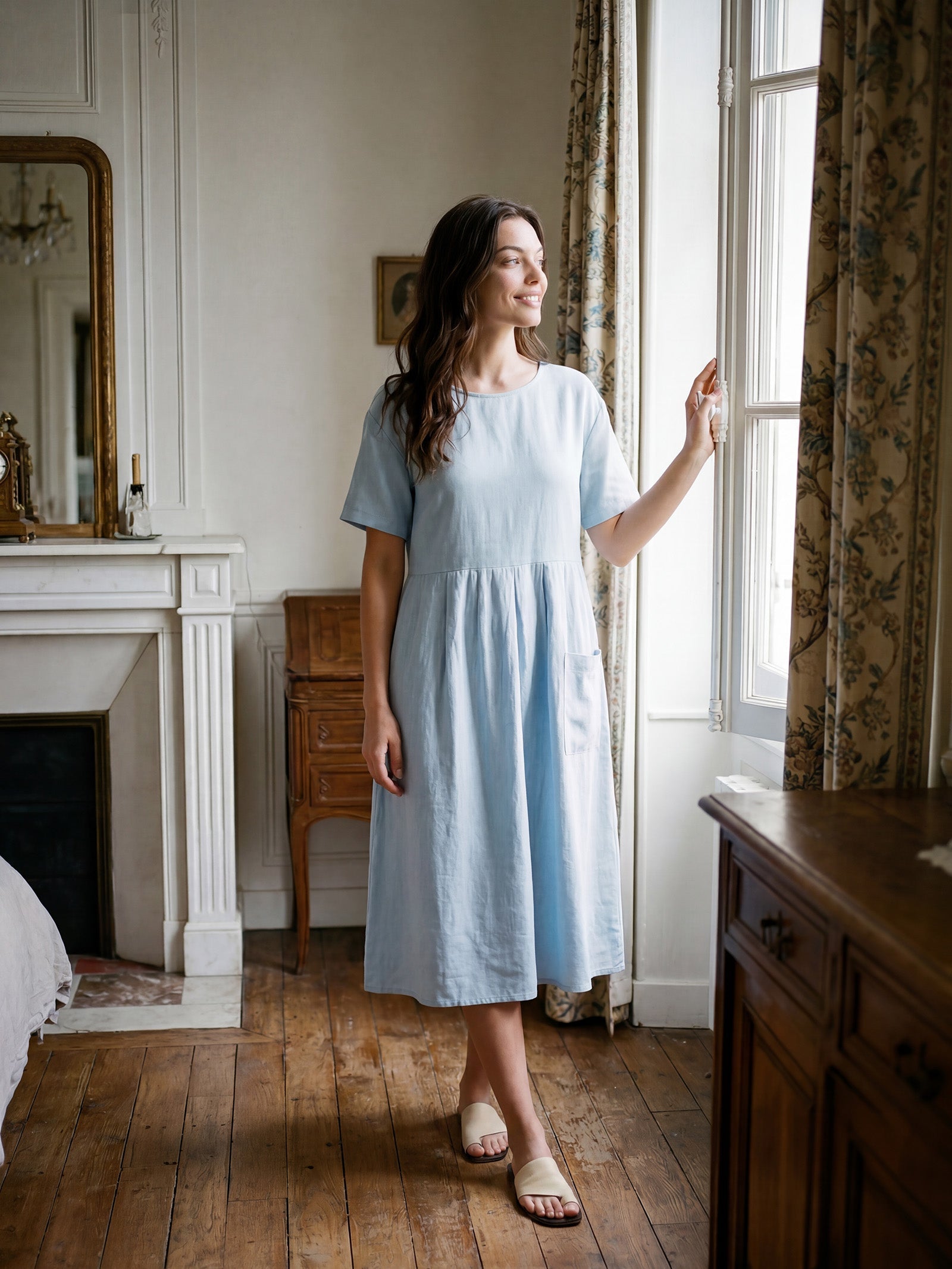 Robe courte à rayures en lin 100% avec panneaux, manches courtes MORGAN