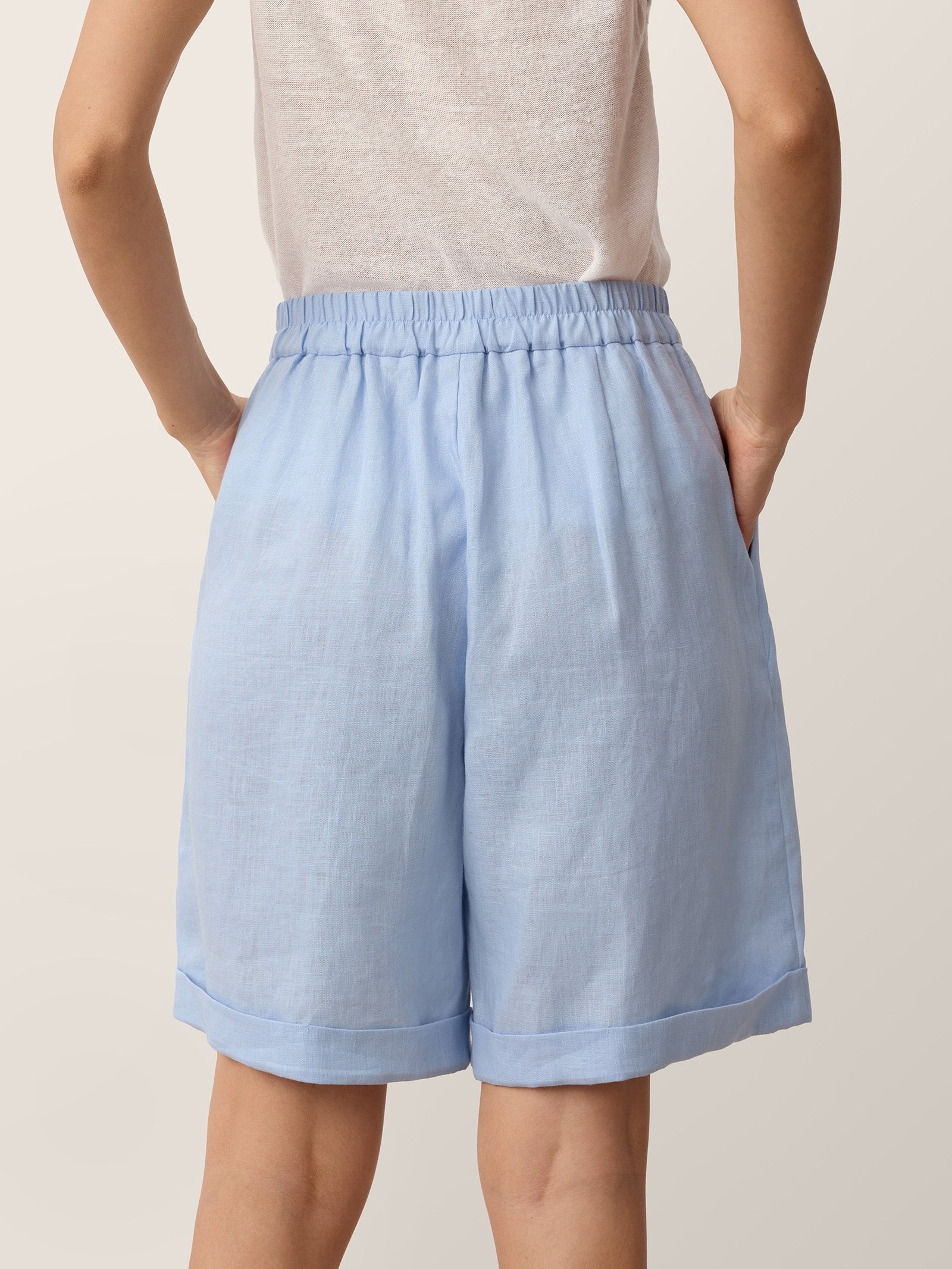 Short plissé en lin avec revers IRISSA
