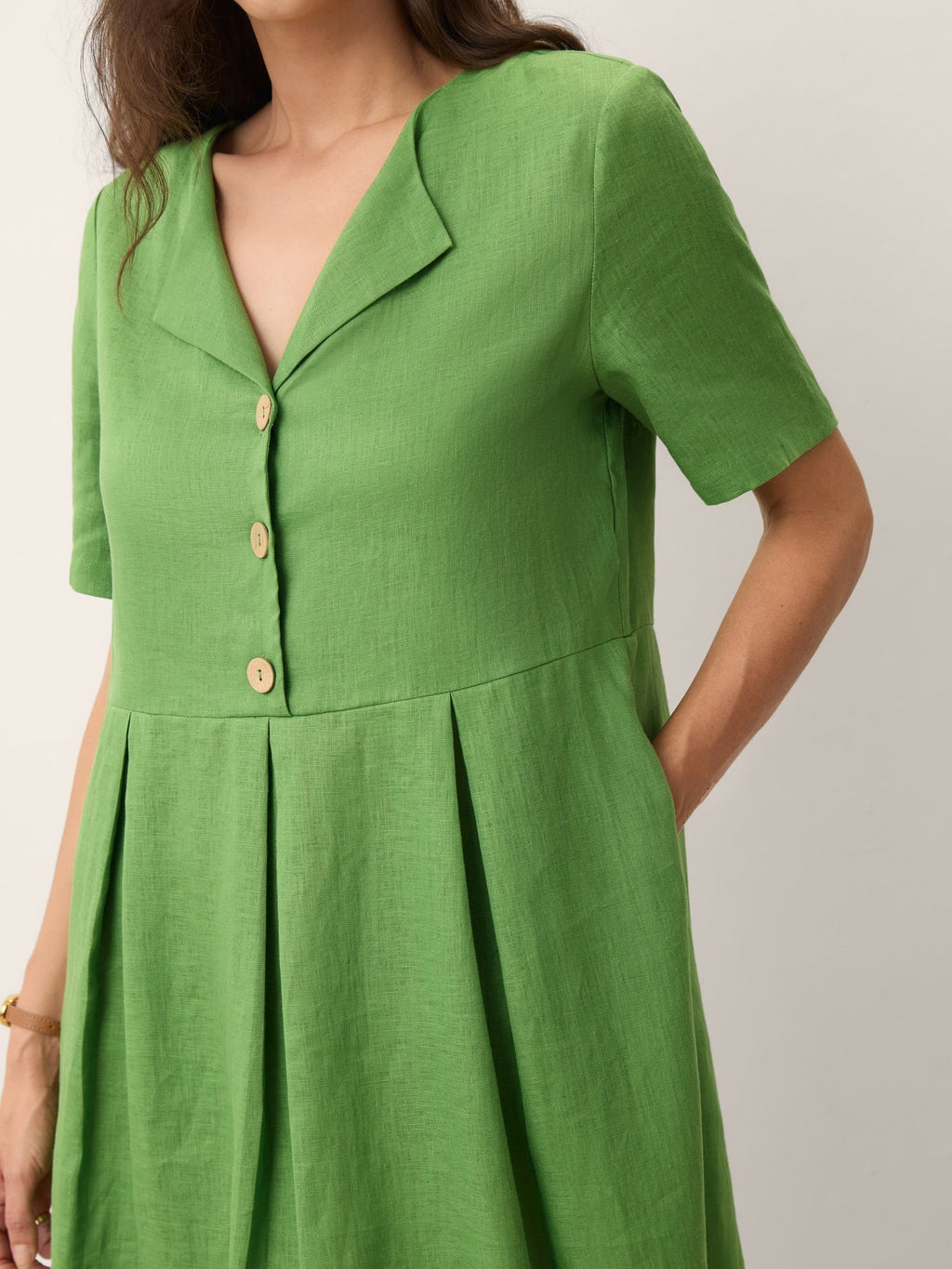 Robe midi 100 % lin à col tunisien et détails boutonnés SERAPHINE