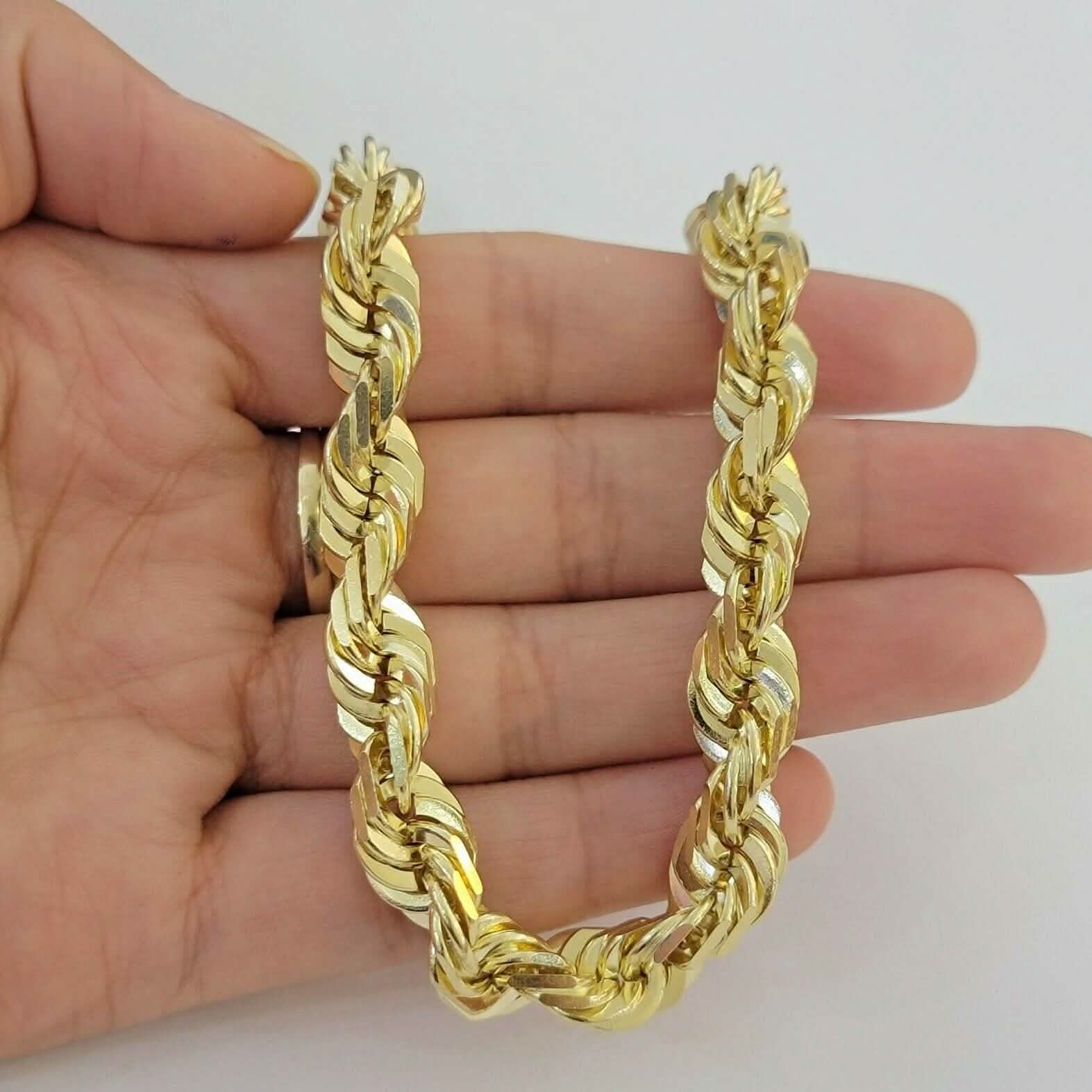 Collier chaîne torsadée en or jaune 10 carats, coupe diamant, 6 mm