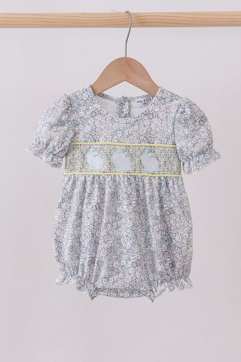 Barboteuse smockée lapin fleuri