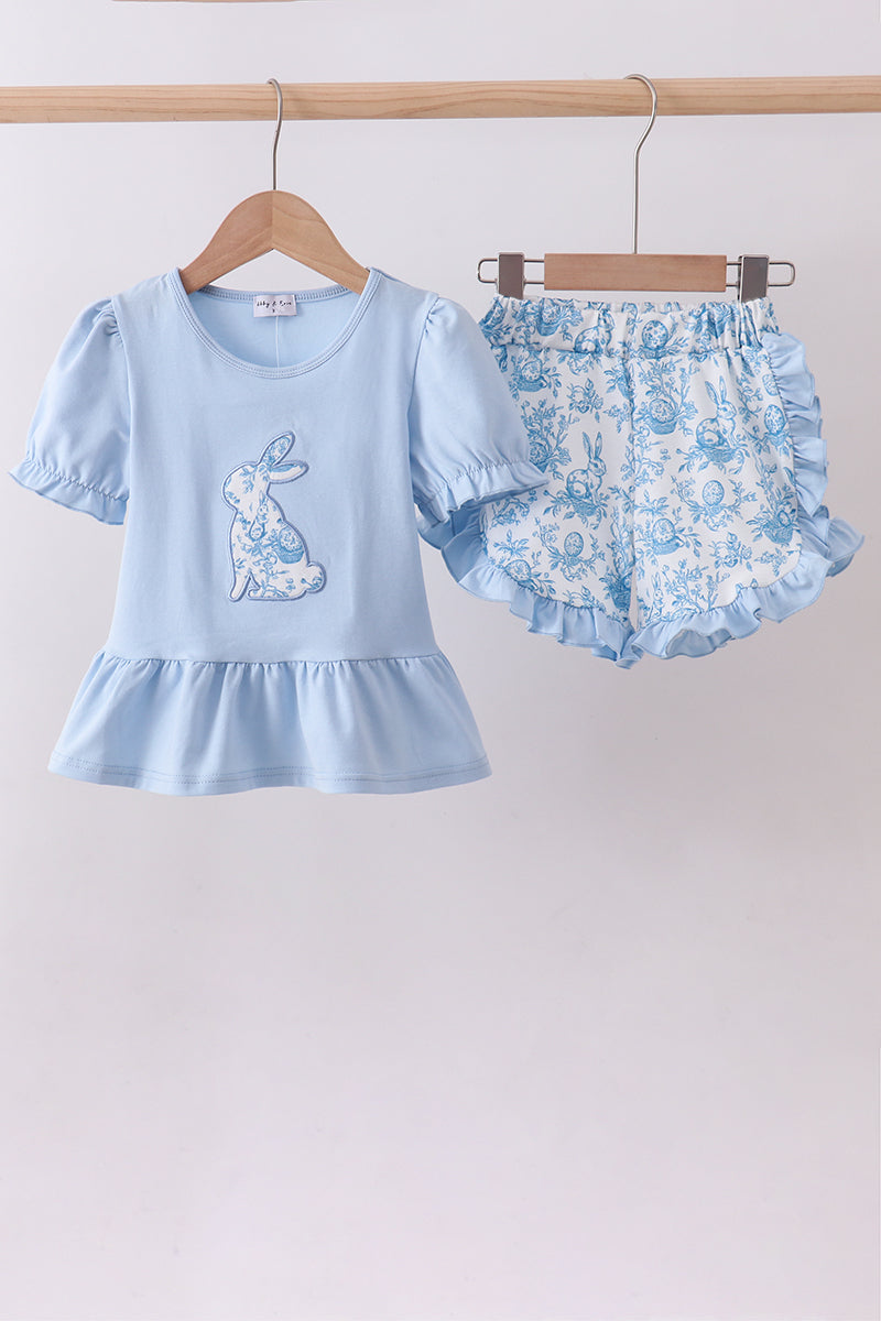Ensemble short volanté avec applique lapin bleu