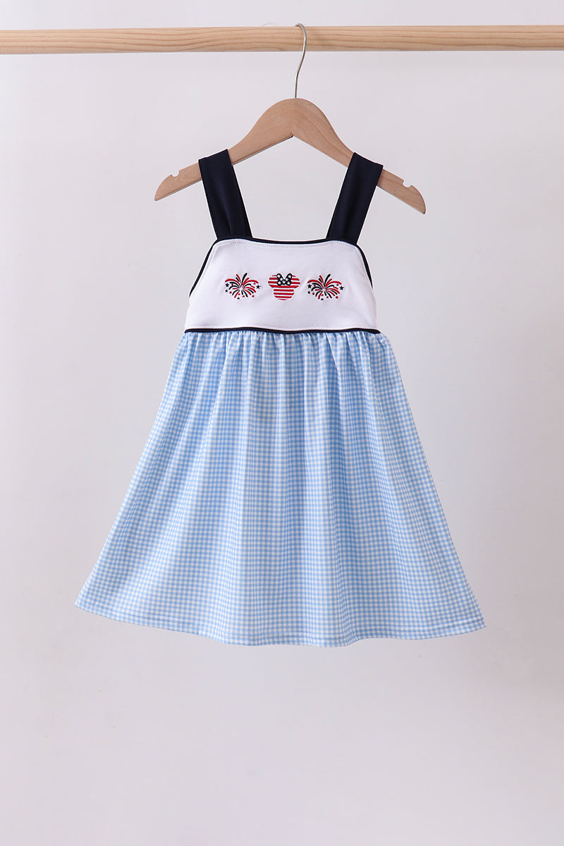 Robe vichy brodée feux d'artifice personnage bleu