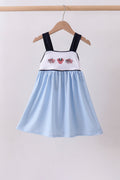 Robe vichy brodée feux d'artifice personnage bleu