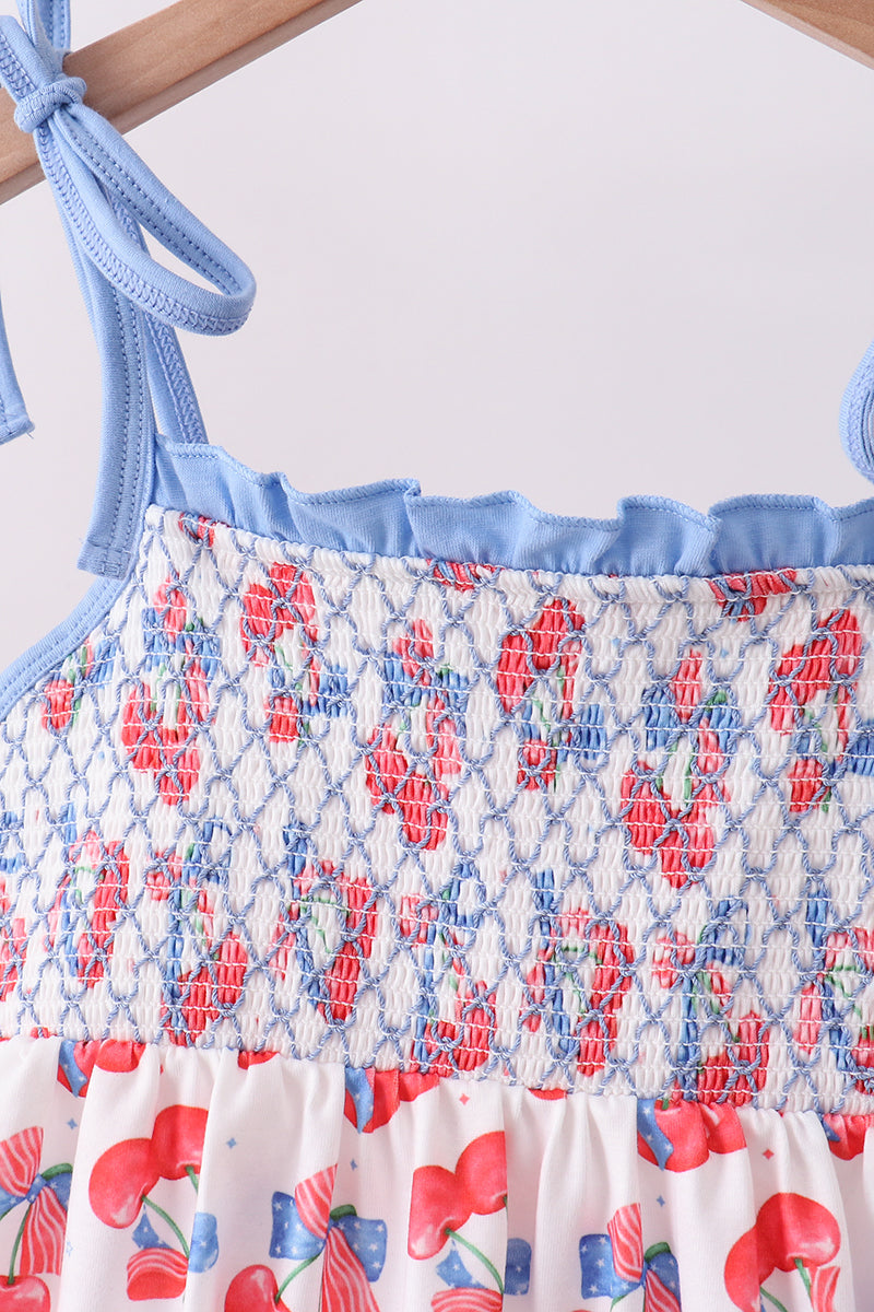Ensemble short à volants smocké cerises bleues