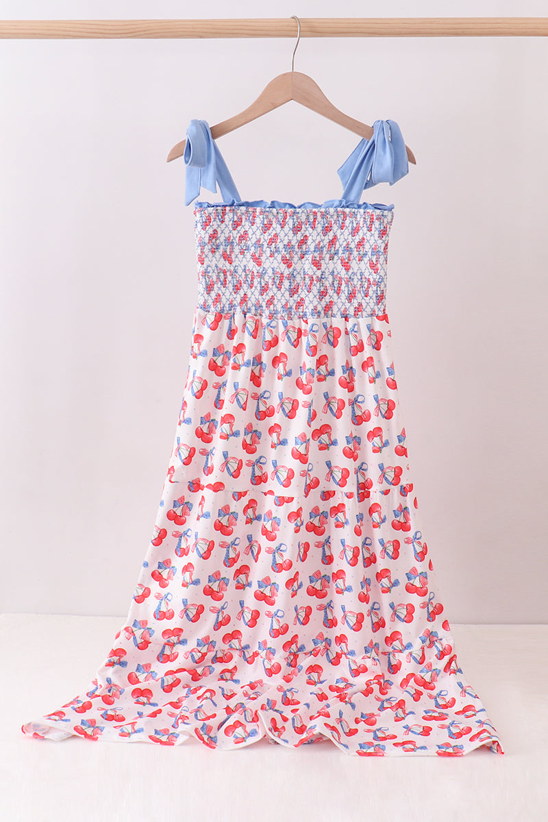 Robe mère-fille smockée à volants cerises bleues
