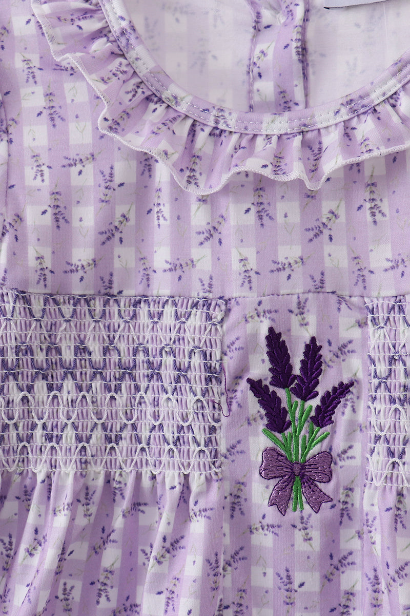 Ensemble bloomer lavande à smocks floraux et volants