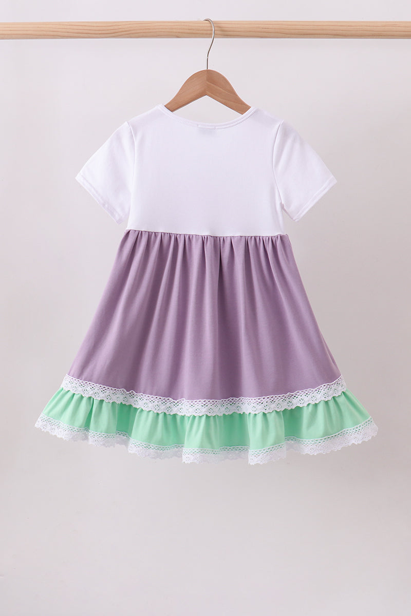 Robe à volants arc-en-ciel en dentelle violette
