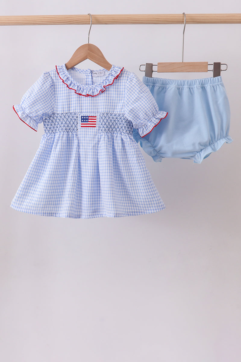 Ensemble barboteuse à smocks et volants, drapeau bleu