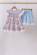 Ensemble short smocké en dentelle florale bleue