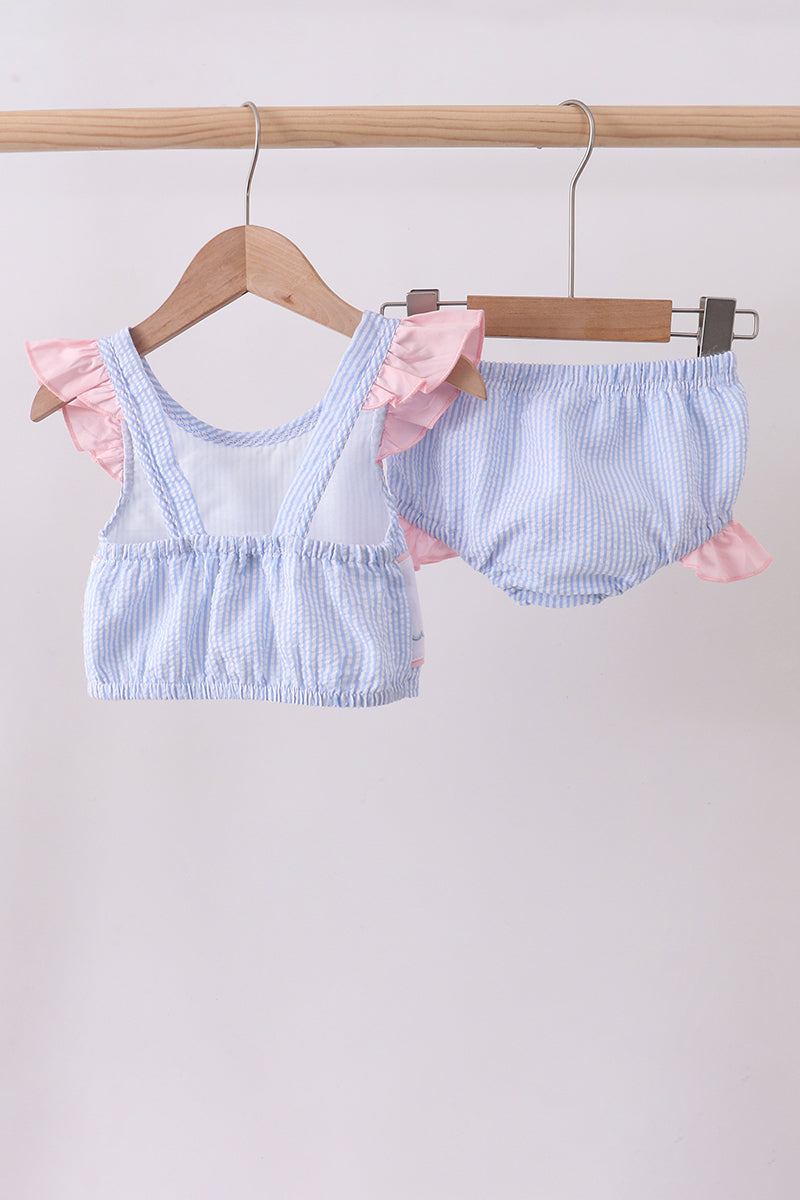 Maillot de bain 2 pièces à volants en seersucker rayé bleu brodé d'un crabe