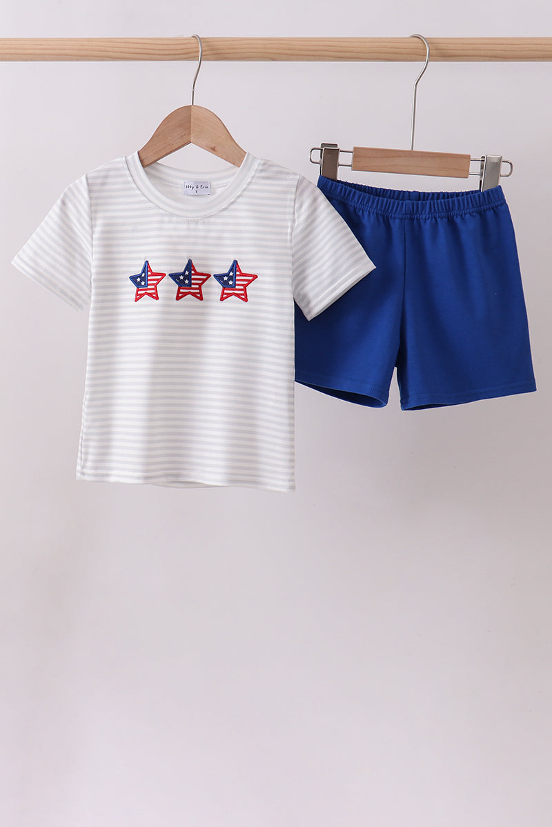 Ensemble short à rayures avec application nœud marine