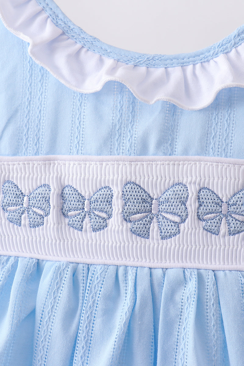 Ensemble jacquard smocké brodé nœud bleu